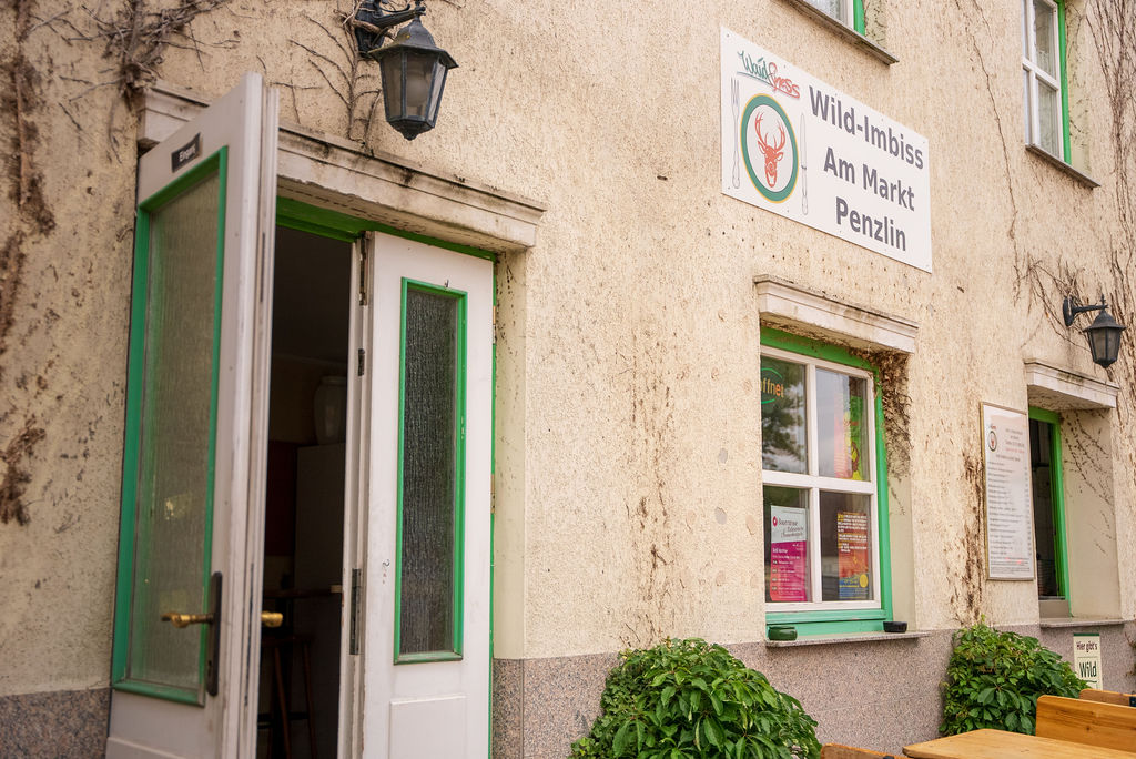 Wild-Imbiss-Am-Markt-Penzlin